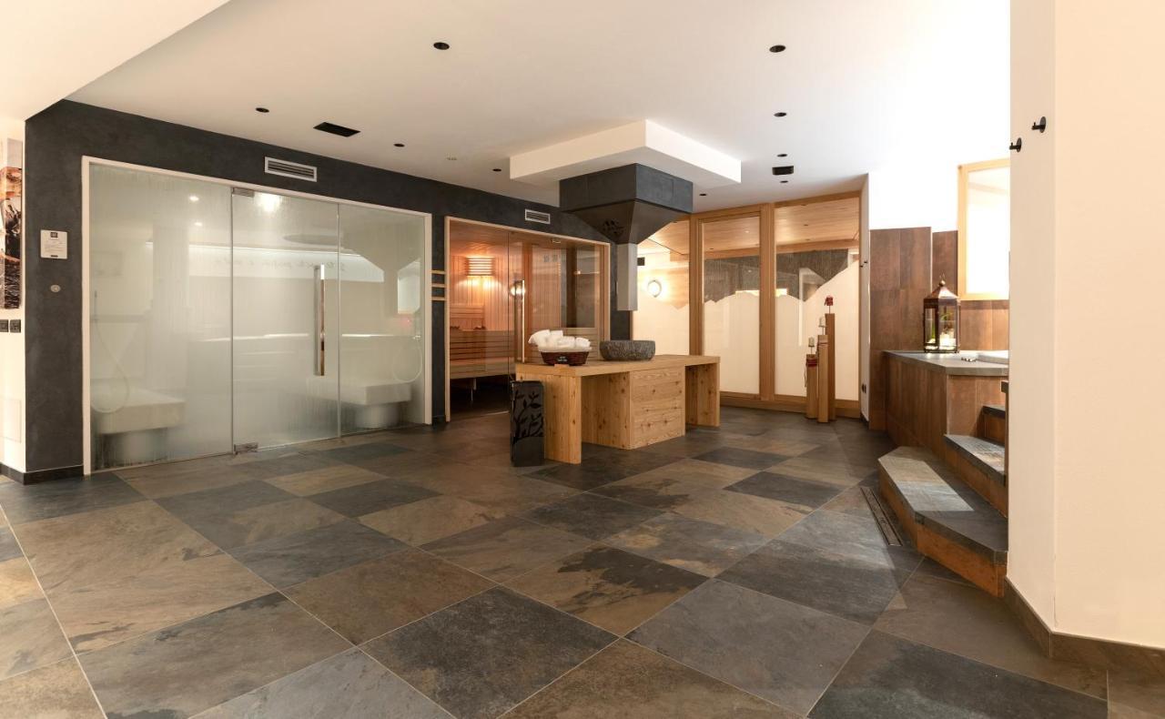 Hotel Li Anta Rossa Livigno Eksteriør billede