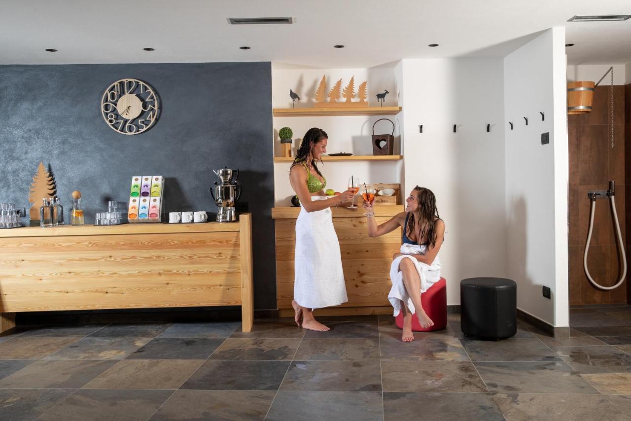 Hotel Li Anta Rossa Livigno Eksteriør billede
