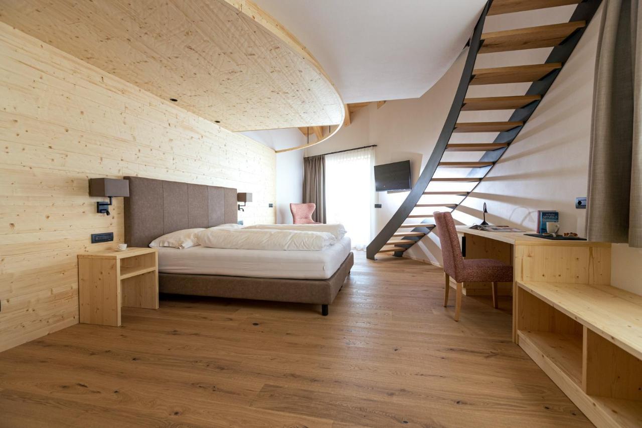 Hotel Li Anta Rossa Livigno Eksteriør billede